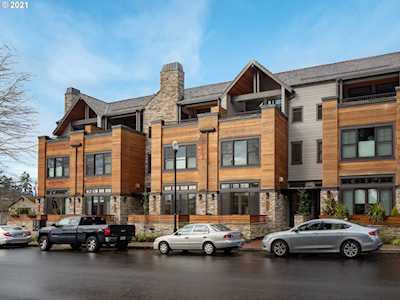 554 4th St Lake Oswego, OR 97034