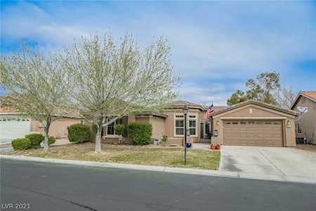 8212 Cabin Springs Las Vegas, NV 89131