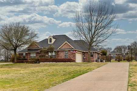 401 Seneca Drive Waxahachie, TX 75165