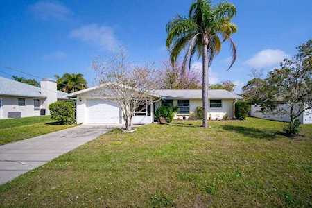 1590 Overbrook Rd Englewood, FL 34223