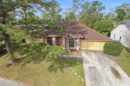 11400 Secretariat Ln Jacksonville, FL 32218