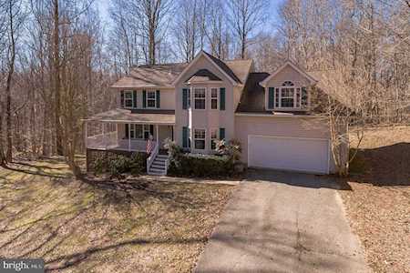 4225 Weeping Willow Ln Huntingtown, MD 20639