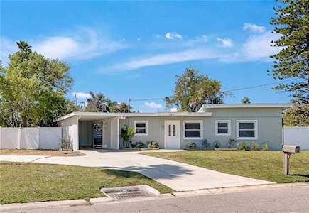 1000 Bay Pine Blvd Indian Rocks Beach, FL 33785