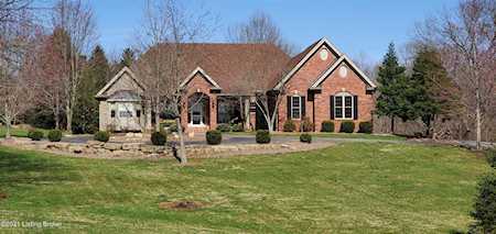 17401 Fisherville Woods Dr Louisville, KY 40023