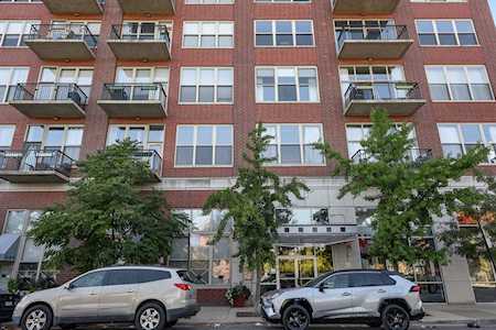 6 S Laflin St #110S Chicago, IL 60607