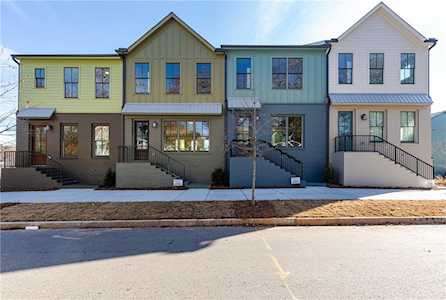 1089 Crest Circle Ave SE #207 Atlanta, GA 30312