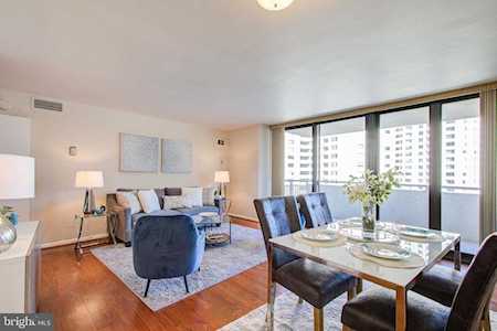 4620 Park Ave #901E Chevy Chase, MD 20815