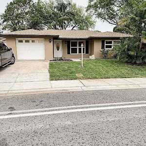 1800 Mapleleaf Blvd Oldsmar, FL 34677