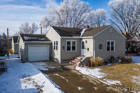 1212 N 4th St Bismarck, ND 58501