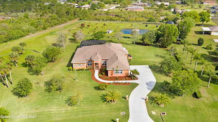 380 Lake View Lane Palm Bay, FL 32909