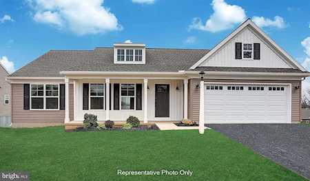 292 Sweet Birch Ln Womelsdorf, PA 19567