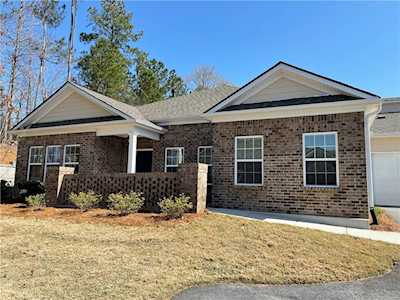 335 Villa Park Circle #34 Stone Mountain, GA 30087