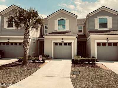 527 Richmond Dr St Johns, FL 32259