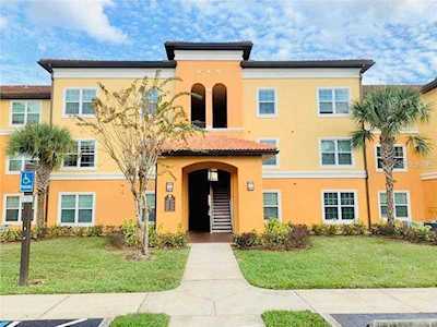 5447 Vineland Rd #1303 Orlando, FL 32811