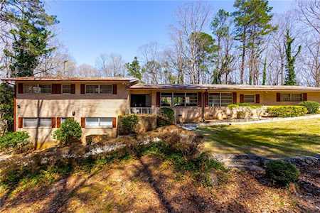 2955 Duke of Gloucester St East Point, GA 30344