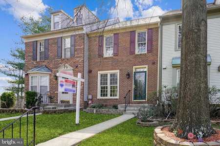 3831 Swan House Ct Burtonsville, MD 20866