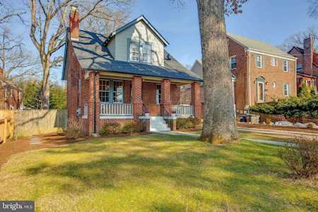 5721 39th Ave Hyattsville, MD 20781