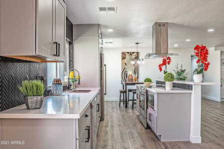 2166 E Greenway Drive Tempe, AZ 85282