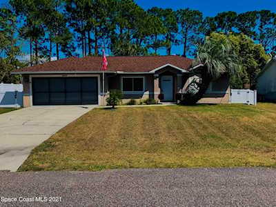 6565 Dock Avenue Cocoa, FL 32927