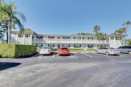 5010 Privet Place #202 Delray Beach, FL 33484