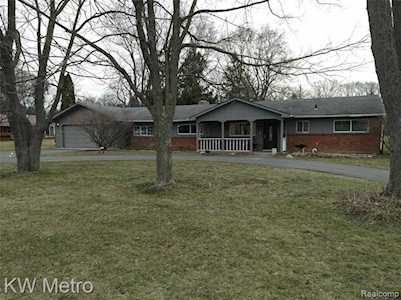 28312 Green Castle Rd Farmington Hills, MI 48334
