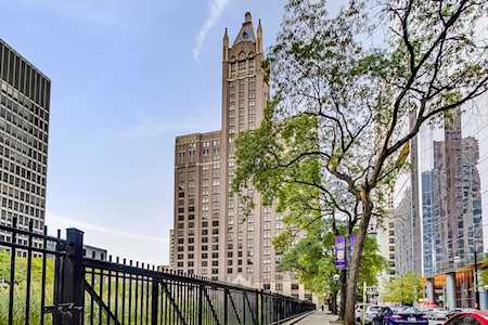 680 N Lake Shore Dr #1316 Chicago, IL 60611