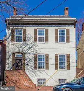 7 5th St Frederick, MD 21701
