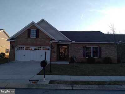 32 Stedtle Ave Littlestown, PA 17340
