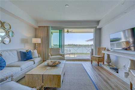 19519 Gulf Blvd #305 Indian Shores, FL 33785