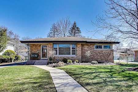 909 S Mitchell Ave Elmhurst, IL 60126