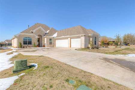 3245 Boat Landing Trail Granbury, TX 76049