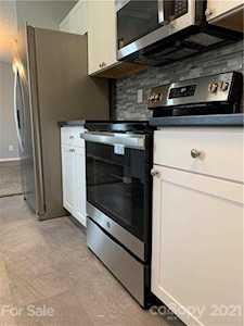 9928 Austin Samuel Place Charlotte, NC 28214