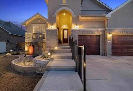 2212 Legend Hill DR Leander, TX 78641