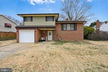 548 Crestpark Dr Glen Burnie, MD 21061