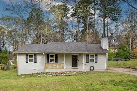 765 Loggins Trl Lawrenceville, GA 30043