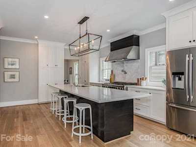 2021 E 9th St Charlotte, NC 28211