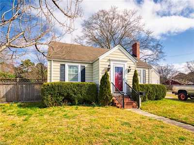 114 Wyoming Ave Portsmouth, VA 23701