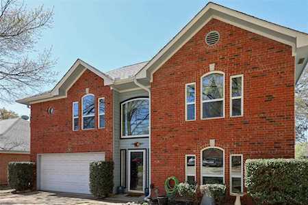 241 Brittany Court Euless, TX 76039