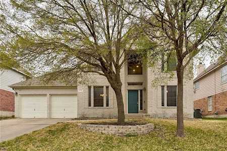 7016 Bending Oak RD Austin, TX 78749