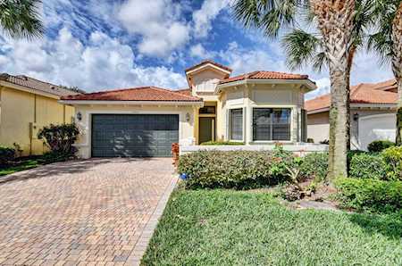 6931 Fabiano Circle Boynton Beach, FL 33437
