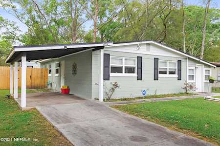 2556 Red Robin Dr Jacksonville, FL 32210