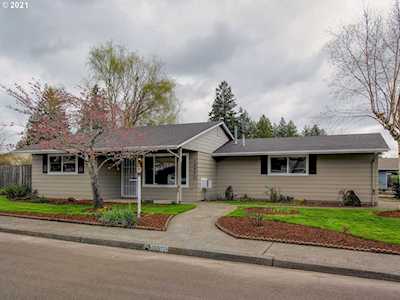 16570 SW Queen Mary Ave King City, OR 97224