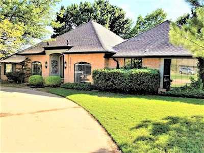 10701 Woodridden St Oklahoma City, OK 73170