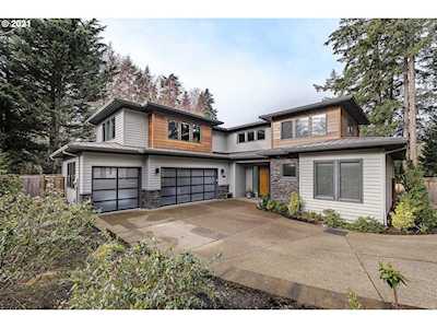 18977 Pilkington Rd Lake Oswego, OR 97035