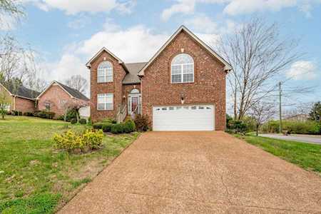 1000 Eddystone Ct Nashville, TN 37207