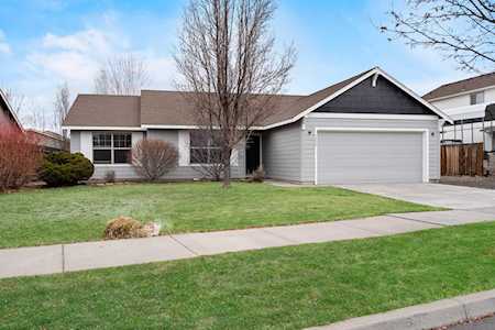 1225 NW Redwood Ave Redmond, OR 97756