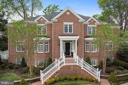 2424 Edgewood St Arlington, VA 22207
