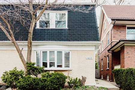 1410 W Sherwin Ave #B Chicago, IL 60626