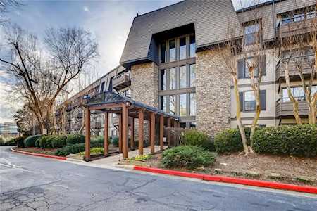 1204 Highland Bluff Dr SE #204 Atlanta, GA 30339