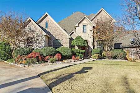 7929 Green Valley Drive North Richland Hills, TX 76182